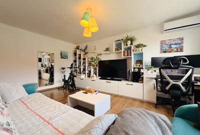 Apartament cu 3 camere decomandat, mobilat în Soarelui