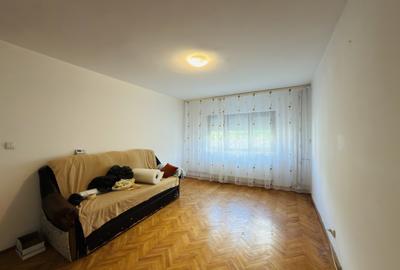 Apartament 3 camere, decomandat, etajul 2, zona Soarelui - 6