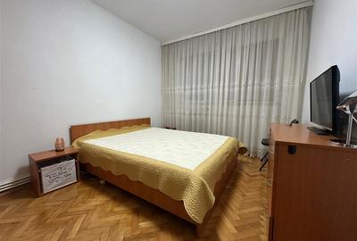 Inchiriere Apartament cu 2 camere Podu Ros - 1