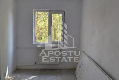 Apartament cu 2 camere de vanzare, etaj 1, zona Sagului, Timisoara - 2