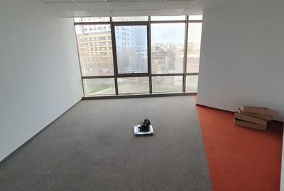 Cladirea Pheonix Tower - Vitan - 4