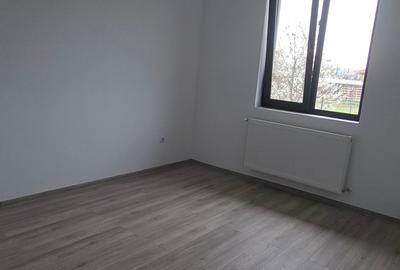 Casa cu 3 camere 80 mp, teren 650 mp, gazon, centru Holboca - 12