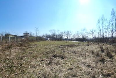 Teren Construcții intravilan de 1830 mp, în Central