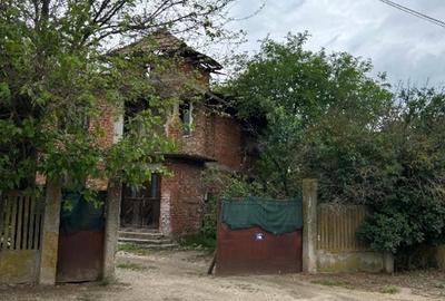 Vând casă cu etaj in Tufeni, Olt. - 3