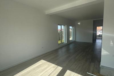 Duplex Mosnita 4 camere 2 bai Asfalt Toate utilitatile - 5