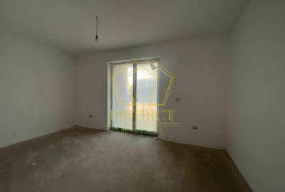 Apartament cu 3 camere decomandat în Giroc