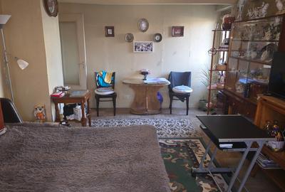 Vand apartament 3 camere decomandat in Deva. zona Lido (Casa de Pensii), etaj 2, - 3