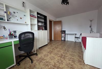 Apartament cu 2 camere decomandat, mobilat în Lujerului