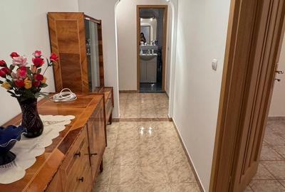 Apartament cu 2 camere decomandat în Mioriței
