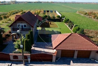 Casă gata de locuit cu teren 2700mp si garaj dublu in Madaras - 1