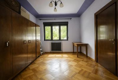 Apartament Romana, Caderea Bastiliei - 2