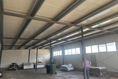 Depozit cu showroom de inchiriat de 1600 mp - 18