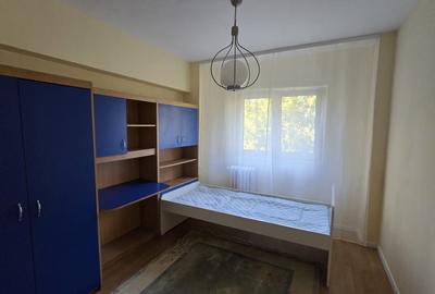 Teiul Doamnei, apart 4 cam et 2 1982 - 13