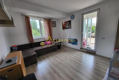 Apartament 3 camere cu terasa -  Strada Luica - 1