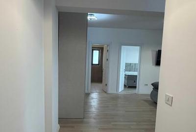 Apartament cu 2 camere de vânzare, zona Km 5 - 2