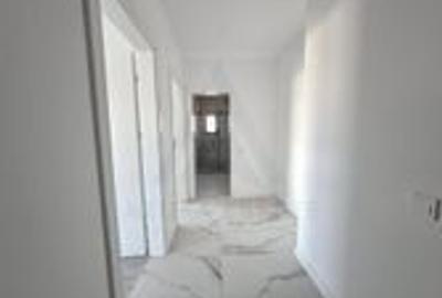 Apartament cu 3 camere decomandat în Șelimbăr