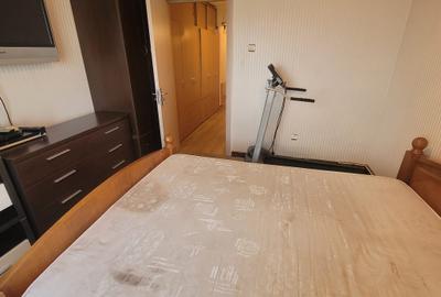 Vand apartament cu 3 camere Centrul Civic, Strada Toamnei - 11