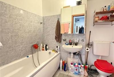 Vanzare garsoniera decomandata in bloc de apartamente, zona Garii - 5
