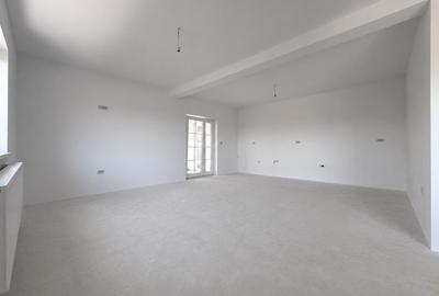 Duplex cu 3 camere în Șag