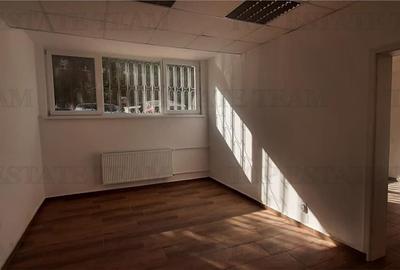 Spatii birou / comerciale de inchirat ,Universitate,  10 euro / mp - 19