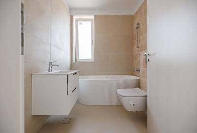 Apartament 3 camere, 2 bai, terasa 14 mp, ansamblu nou | Comision 0 - 14