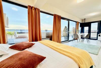 Penthouse cu 3 camere decomandat în Păcurari