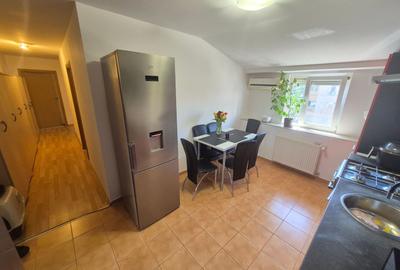 2 Cam-Sagului--7 Min Spitalul Judetean-Mobilat--Centrala-54 MP-75.000 Eur - 3