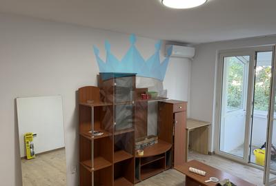 Apartament cu 3 camere semidecomandat, mobilat în Parcul Circului