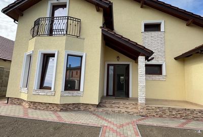 Casă Individuală în Ghiroda | 4 Dormitoare | 4 Băi | Garaj | Teren 509 mp | 170 - 13