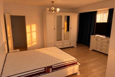 Inchiriere Duplex spațios 3 camere Faleza Nord bloc nou - 5