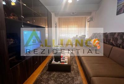 Apartament cu 2 camere decomandat, mobilat în Sud