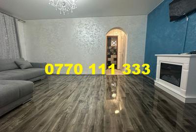 Apartament cu 2 camere semidecomandat, mobilat în Independenței