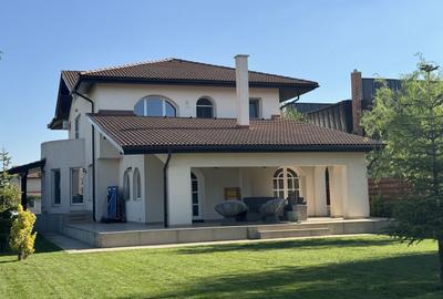 Vila individuala, teren 1050 mp si vedere spre lac, gated comunity - 2