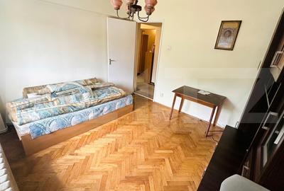 Apartament cu 4 camere decomandat în Progresul