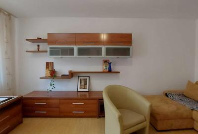 Apartament cu 2 camere decomandat, mobilat în Dristor