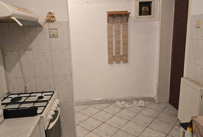 Inchiriez apartament 2 camere decomandat in Deva, Progresul (Enescu), etaj 3 - 7