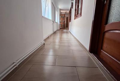Casa de vanzare, zona palas, 195mp teren, 4 camere, 2 bai, 2 bucatarii, renovata - 5