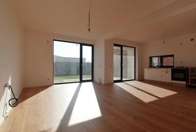 Casa semi-cuplata Mosnita - Pozitie centrala- asfalt - Comision 0% - 8