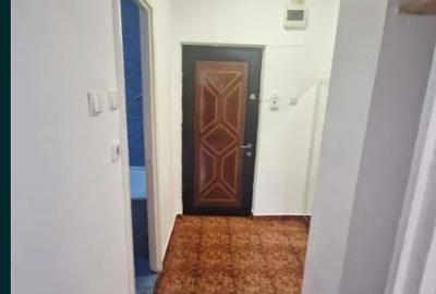 Garsonieră decomandată în 13 Septembrie