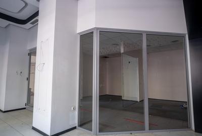 Spațiu comercial de închiriat  cu vitrina la bulevard– Gara de Nord - 3