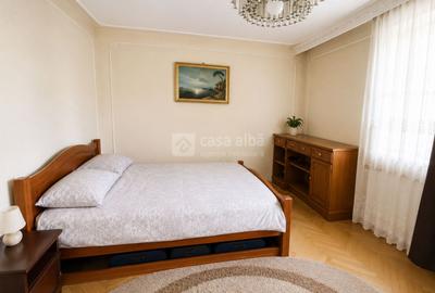 Apartament cu 3 camere decomandat, mobilat în Păcurari