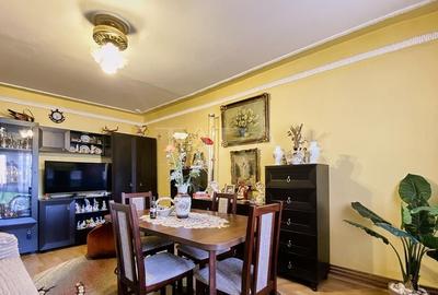 Apartament cu 3 camere decomandat, mobilat în Zorilor