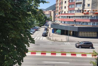 Garsonieră decomandată, mobilată în Calea București