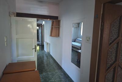 Casă tip duplex D+P+1E+M de vânzare – Ploiesti, Strada Granitului - 19