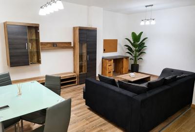 Apartament cu 2 camere decomandat în Complex Studențesc