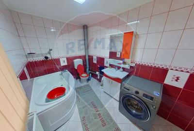 Casă / Vilă cu 16 camere de vânzare în zona Bobâlna - 19