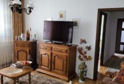 Apartament cu 3 camere de vanzare zona Astra