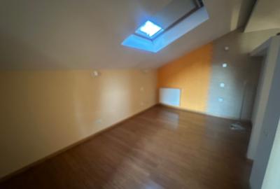 Casa p+1 + mansarda, 240mp utili, mobilata complet,singur curte, locuri parcare - 33