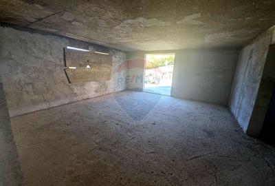 Casă / Vilă cu 5 camere de vânzare - 32