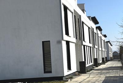 Vila Insiruita Noua la Cheie P+1 Finisata Incalzire pard Balcon Parcare Curte - 1